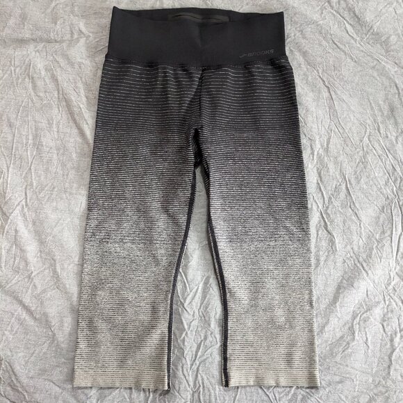Brooks Athletic Capris Black - Light Grey Ombre Small - Picture 1 of 4